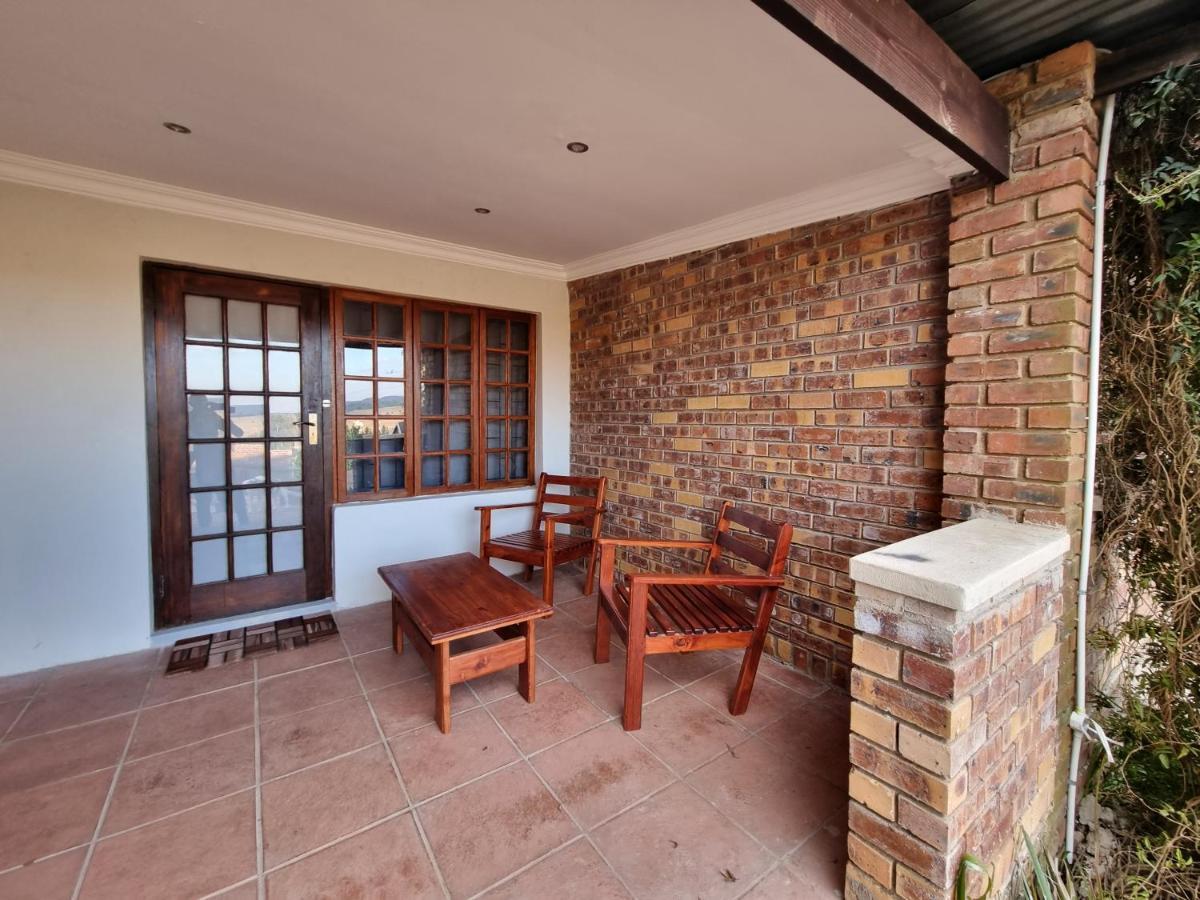 Valley View Dullstroom - Check In At The Highlander Hotel ภายนอก รูปภาพ