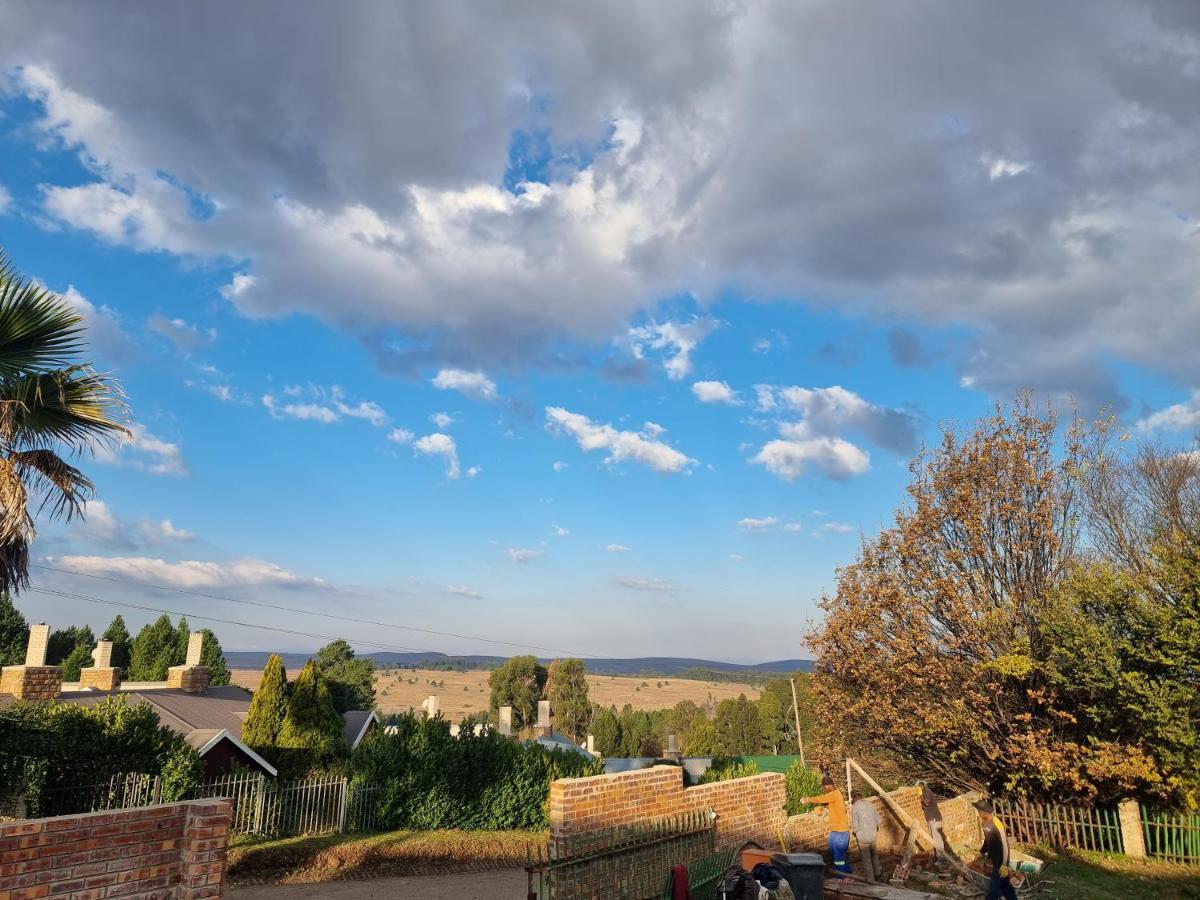 Valley View Dullstroom - Check In At The Highlander Hotel ภายนอก รูปภาพ