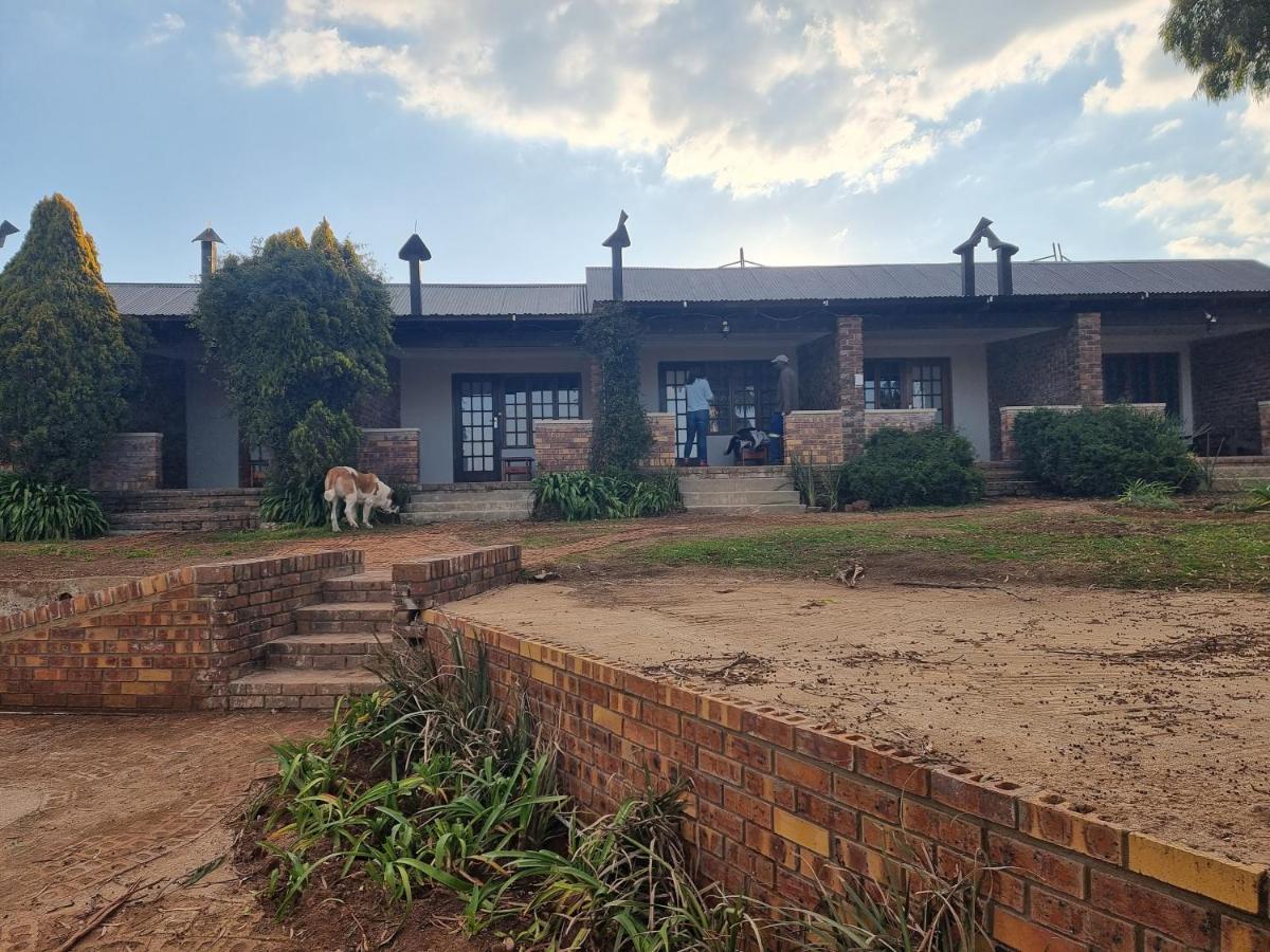 Valley View Dullstroom - Check In At The Highlander Hotel ภายนอก รูปภาพ
